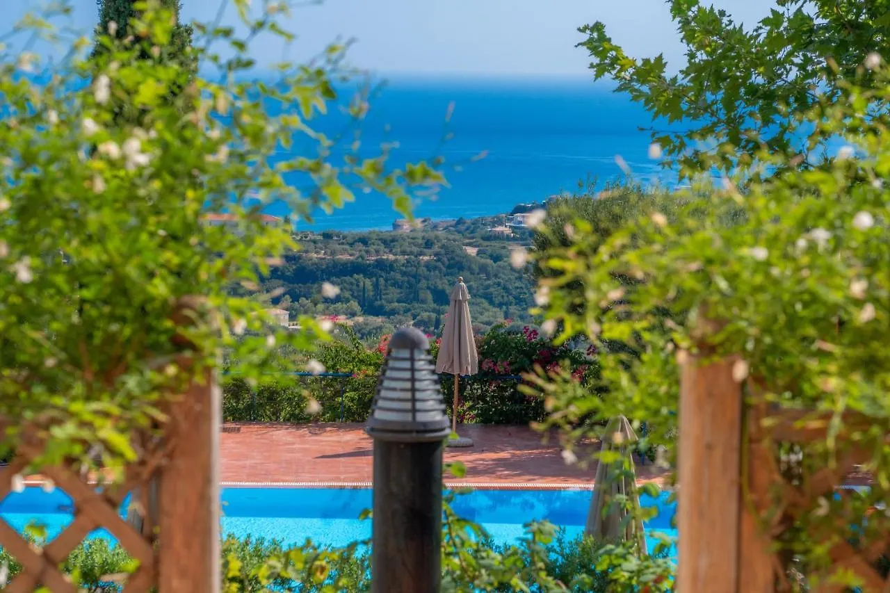 Felix Residence Mousata