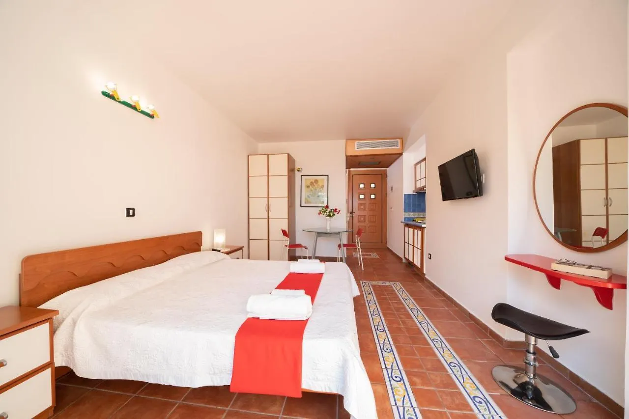 Felix Residence Mousata Greece